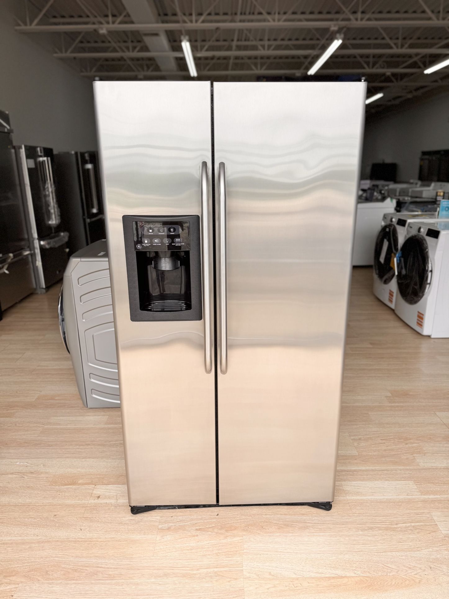 GE 25.4 Cu. Ft. Stainless Side-by-Side Refrigerator Model #:GSS25XSRSS
