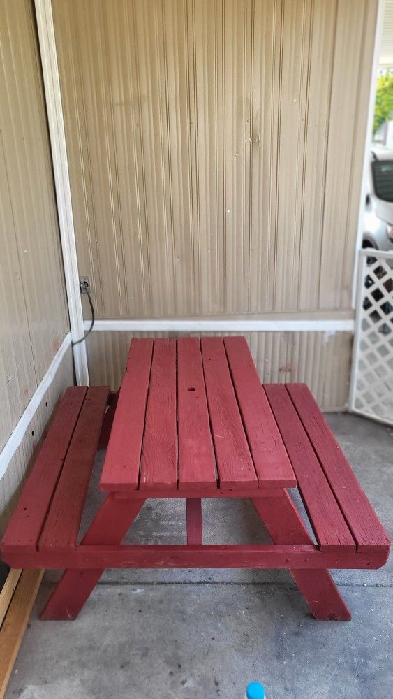 SOLID WOOD PICNIC TABLE  $50
