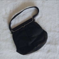 Vintage Magnetic closure shoulder bag
