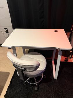 Desk & Chair Combo (Open Box)