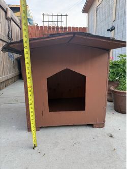 DOG HOUSE