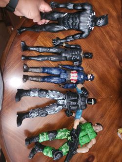 Action Figures 