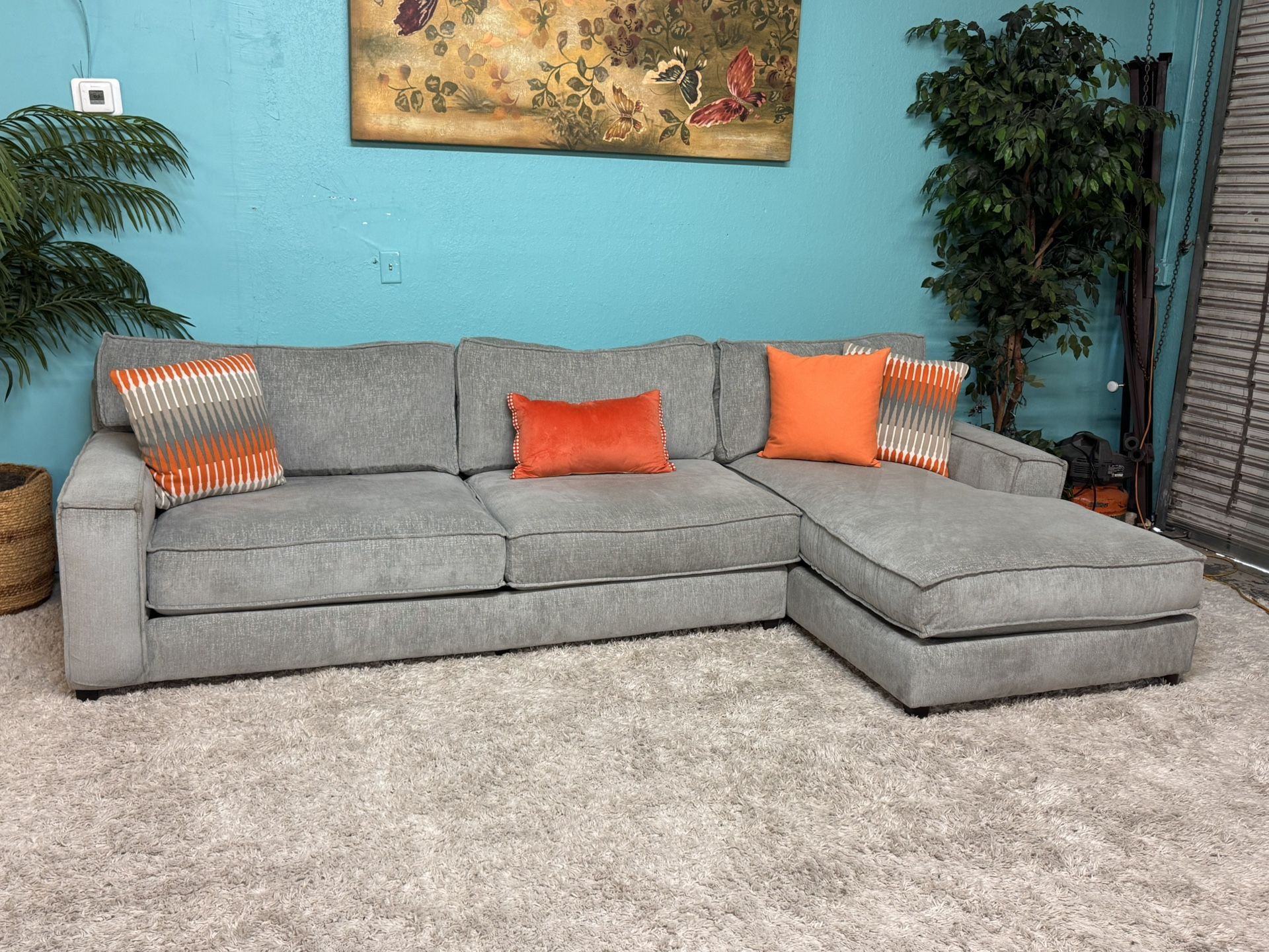 Nice Large Grey Sectional Couch Living Room Set (Throw Pillows Not Included)