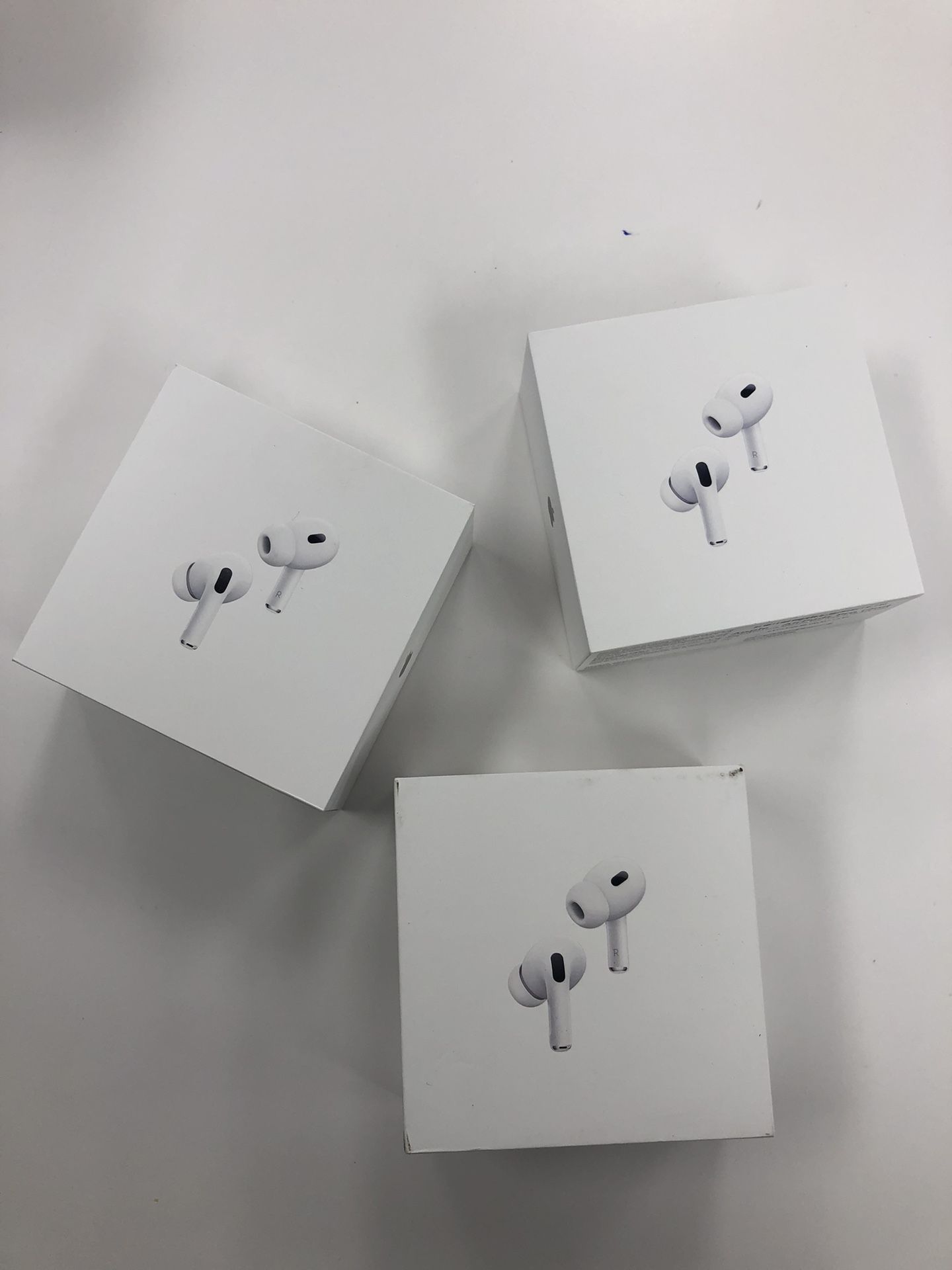 Apple AirPods Pro 2nd Generation Bluetooth Earbuds New