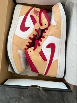 Jordan mid 1 light curry