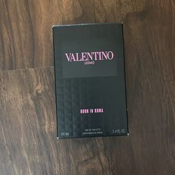 Valentino Perfume