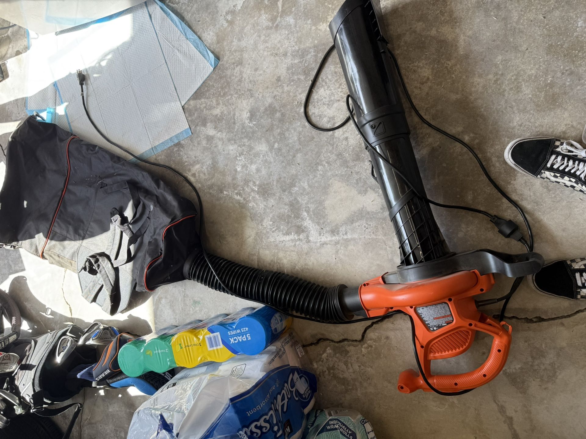 Leaf Blower
