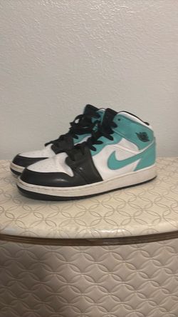 Air ￼Jordans US size 7Y