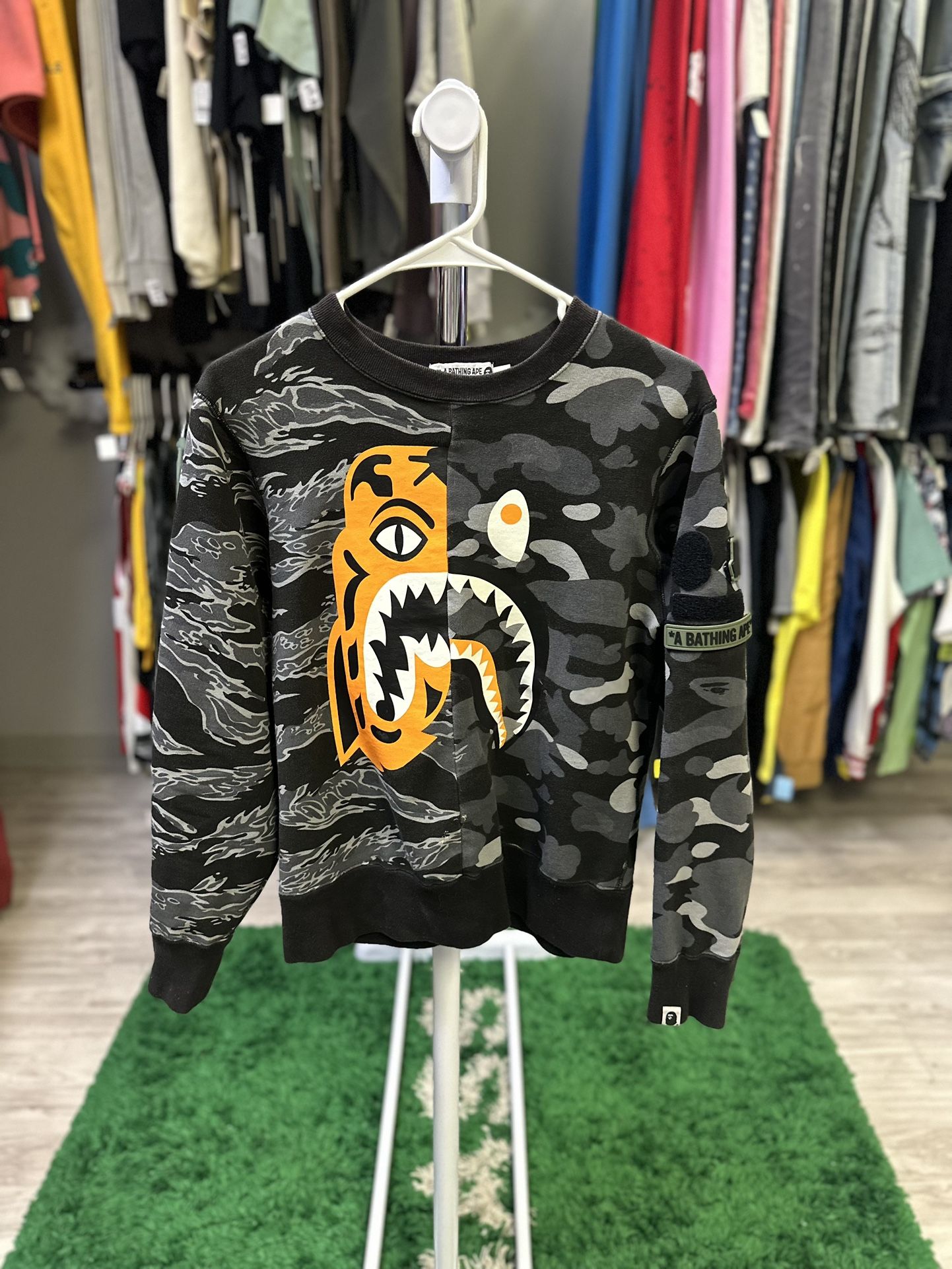 Bape Crewneck Undefeated Split 