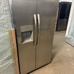 Nuevo Frigidaire - 25.6 cu. pie Refrigerador Side-By Side