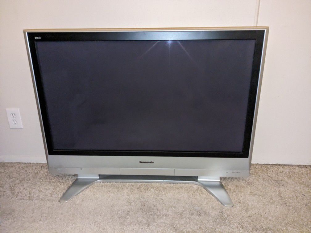 Panasonic 42" Plasma TV TH-42PX60U 