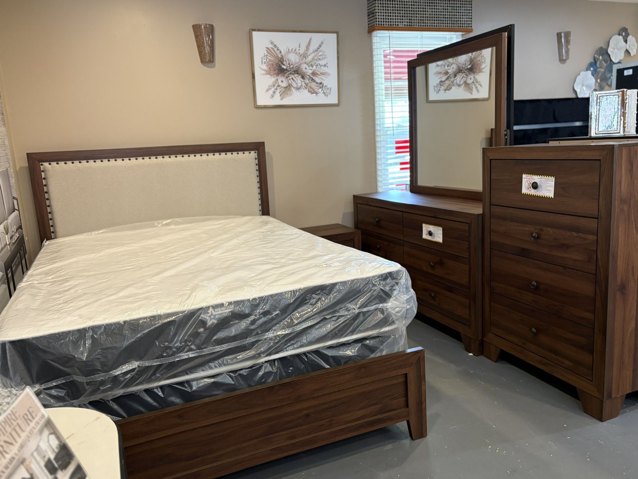 New 5pc Queen Bedroom Set