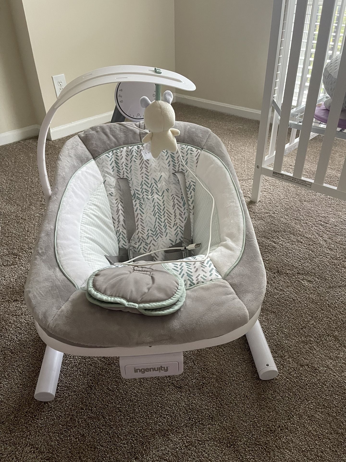 Portable Baby Swing With Vibrations Ray, 0-9 Months 