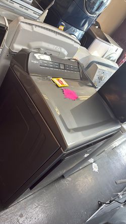 Like new Whirlpool electric dryer