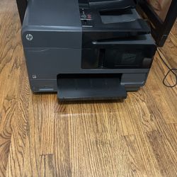 HP Officejet Pro 8610- GREAT CONDITION