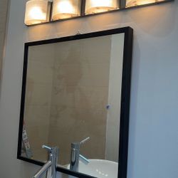 Bathroom Mirror And Light