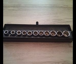 Pittsburgh chrome vanadium steel 11pc 1/2" drive metric socket set