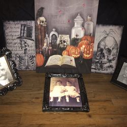 Halloween Decorations Frame Set 