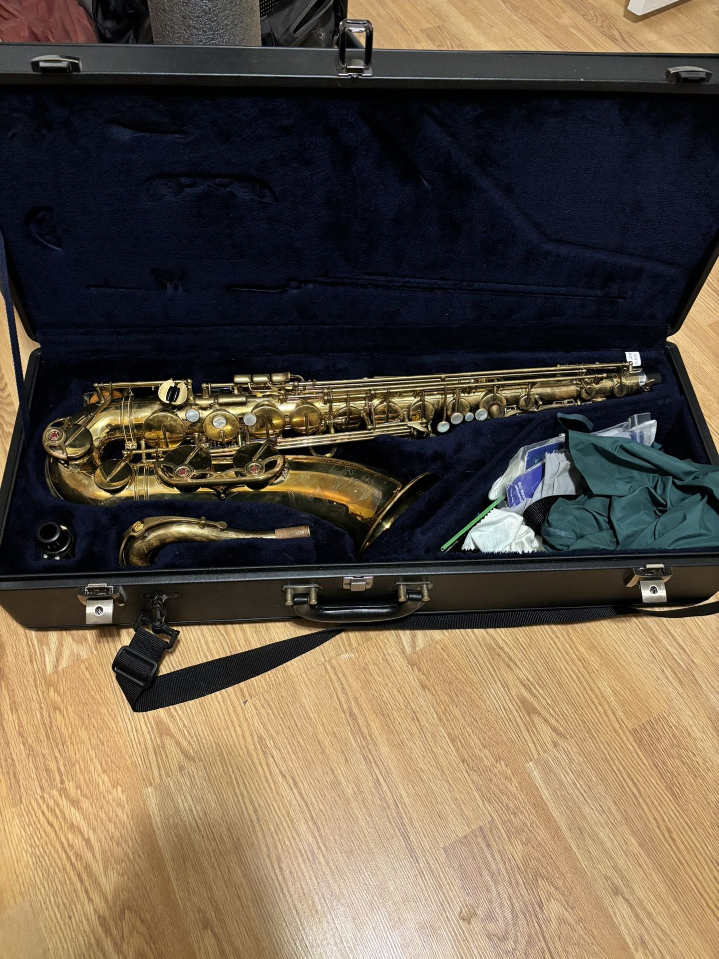 YamahaTenor Saxophone.