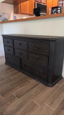 Wood dresser