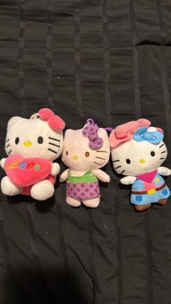 HELLO KITTY PLUSH KEY CHAINS