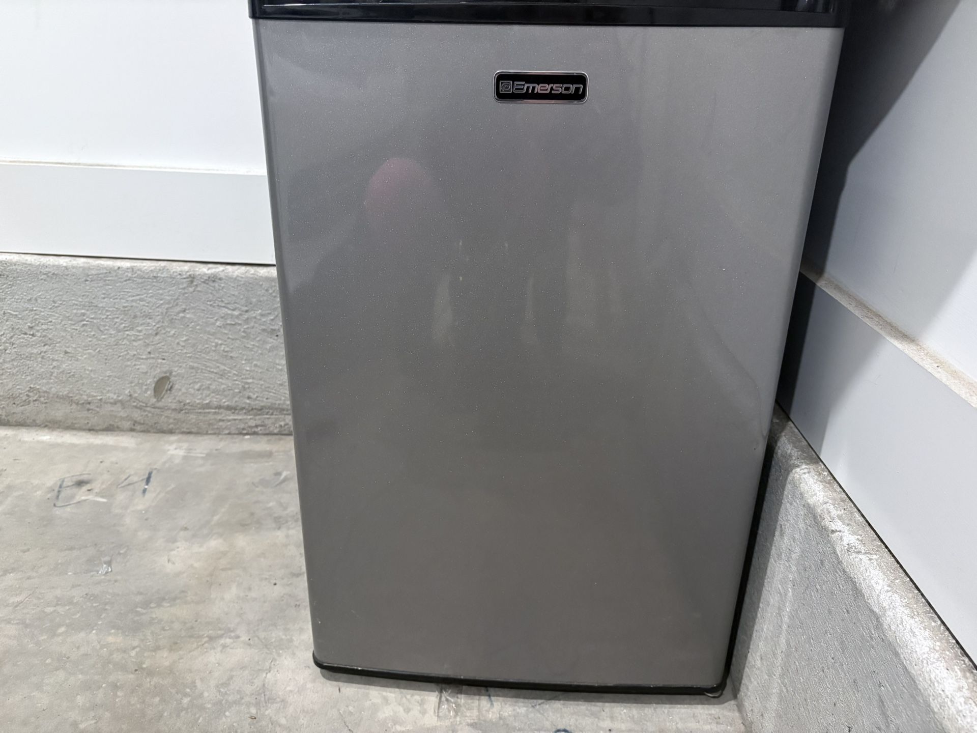 Emerson Mini Fridge/freezer (like New)