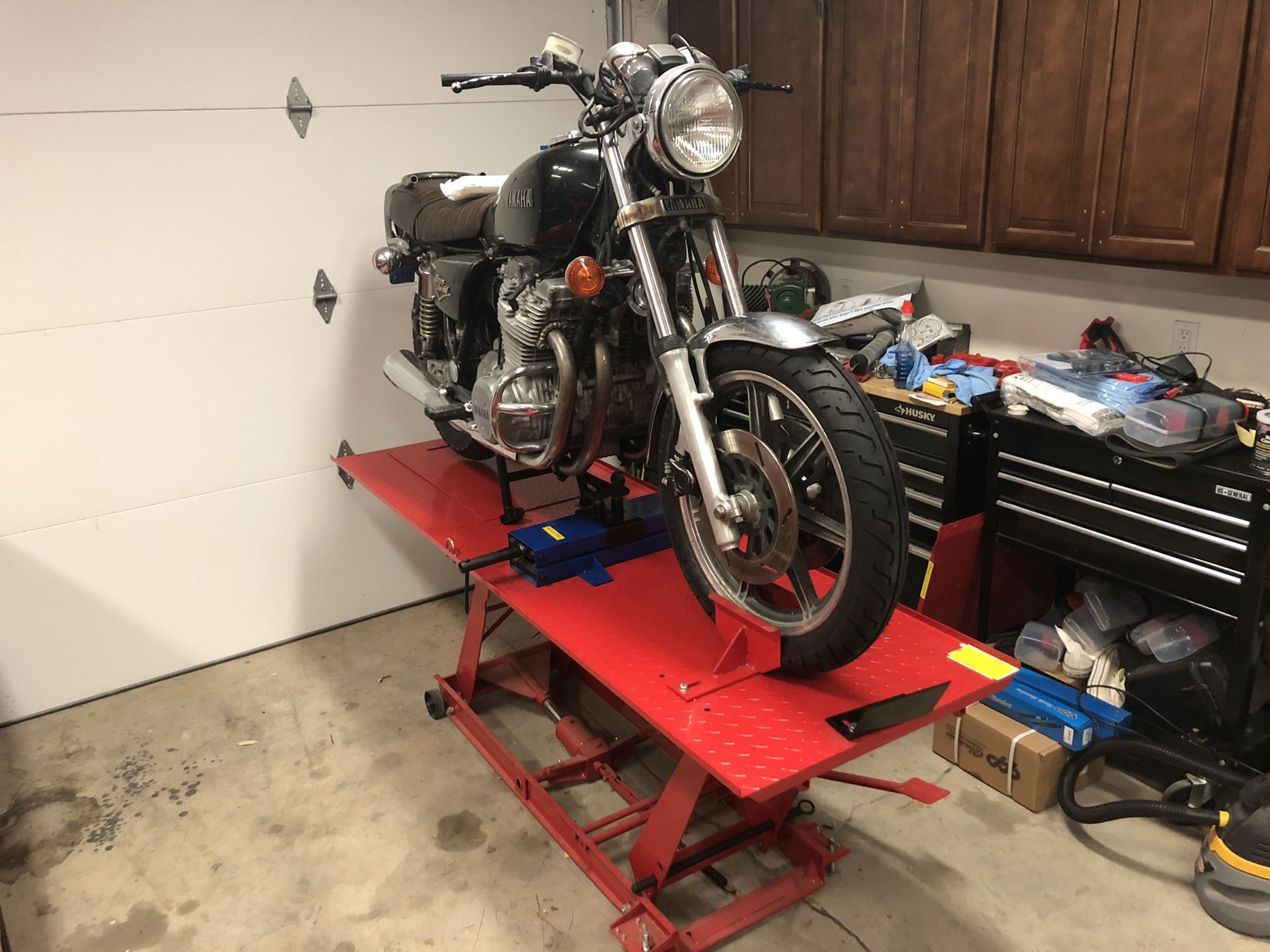 1979 Yamaha XS1100 Special Cafe Racer Project - Includes Lift