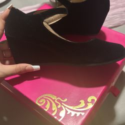 Velvet Wedges 