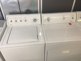 Kenmore washer and dryer set. 1 year warranty