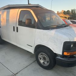 2004 Chevrolet Express