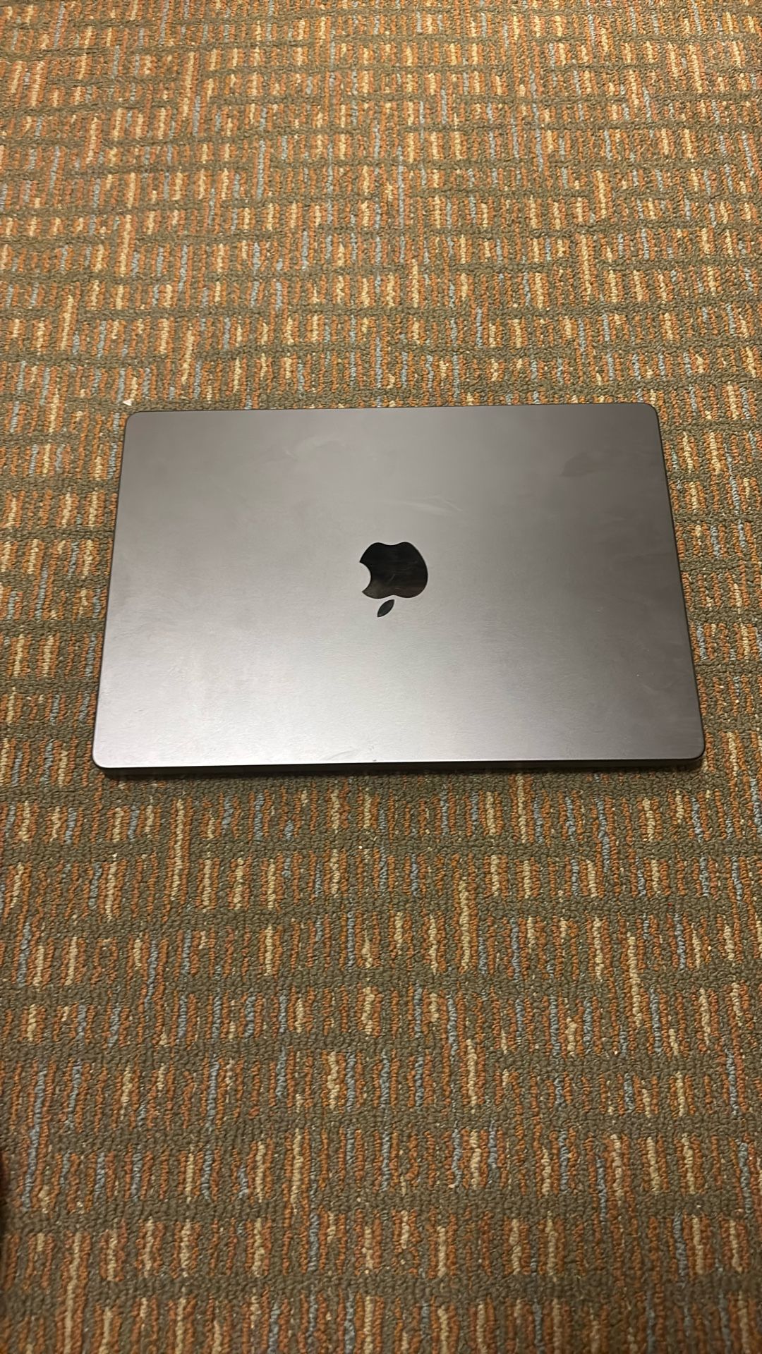 Mac Book 14
