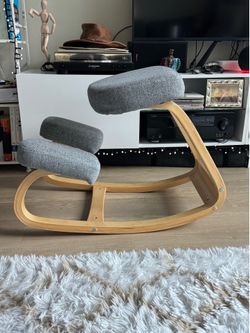 Ergonomic Kneeling Chair
