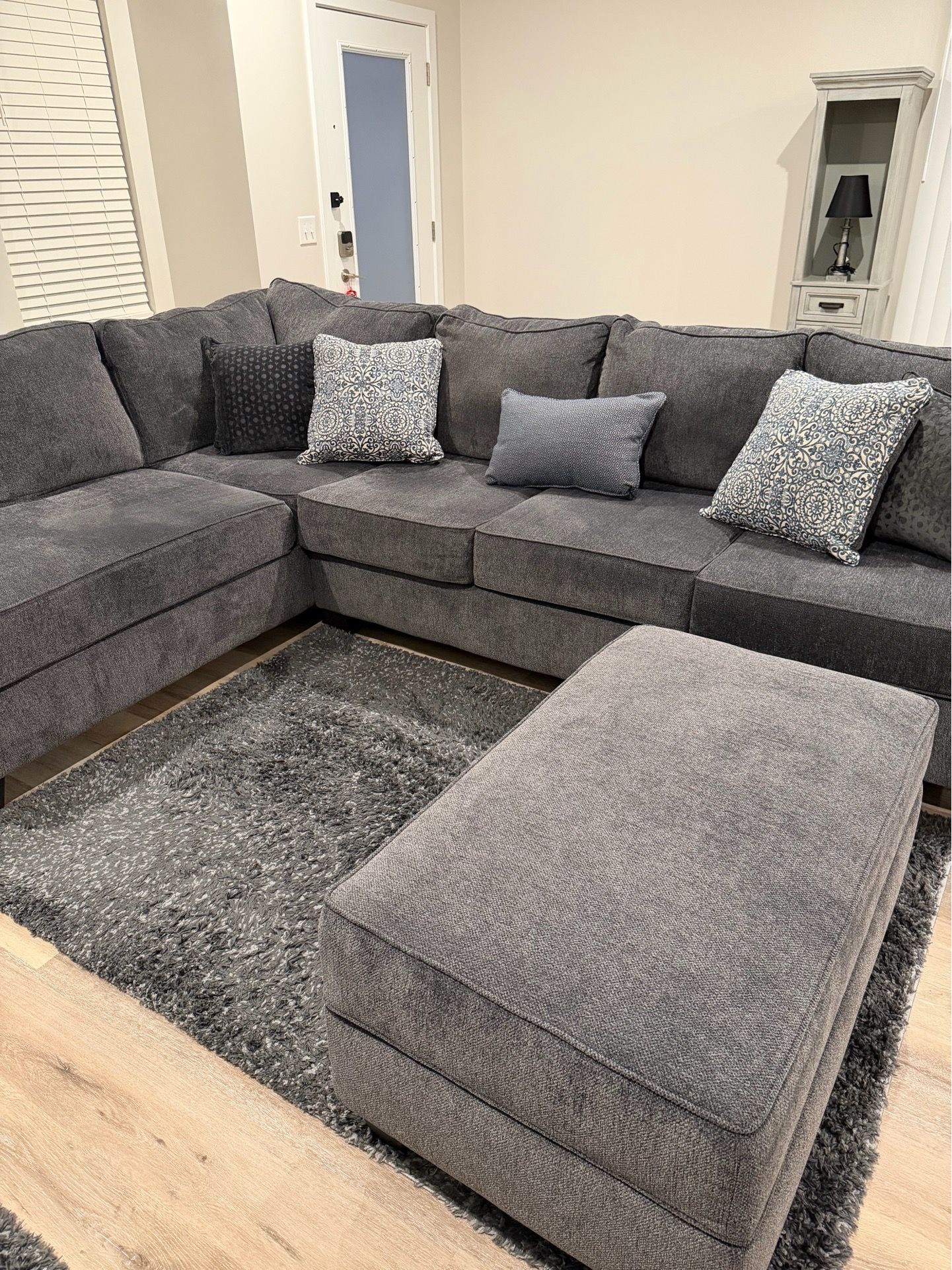 MUST SALE: NICE Gray Sectional with Matching Storage Ottoman For Sale