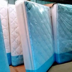 $200 Queen Pillow Top Mattress Only Brand New Free Delivery Same Day 