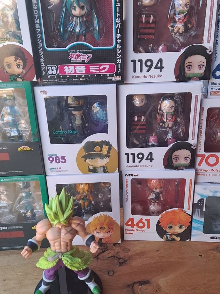 Anime Figures (DM FOR PRICES)