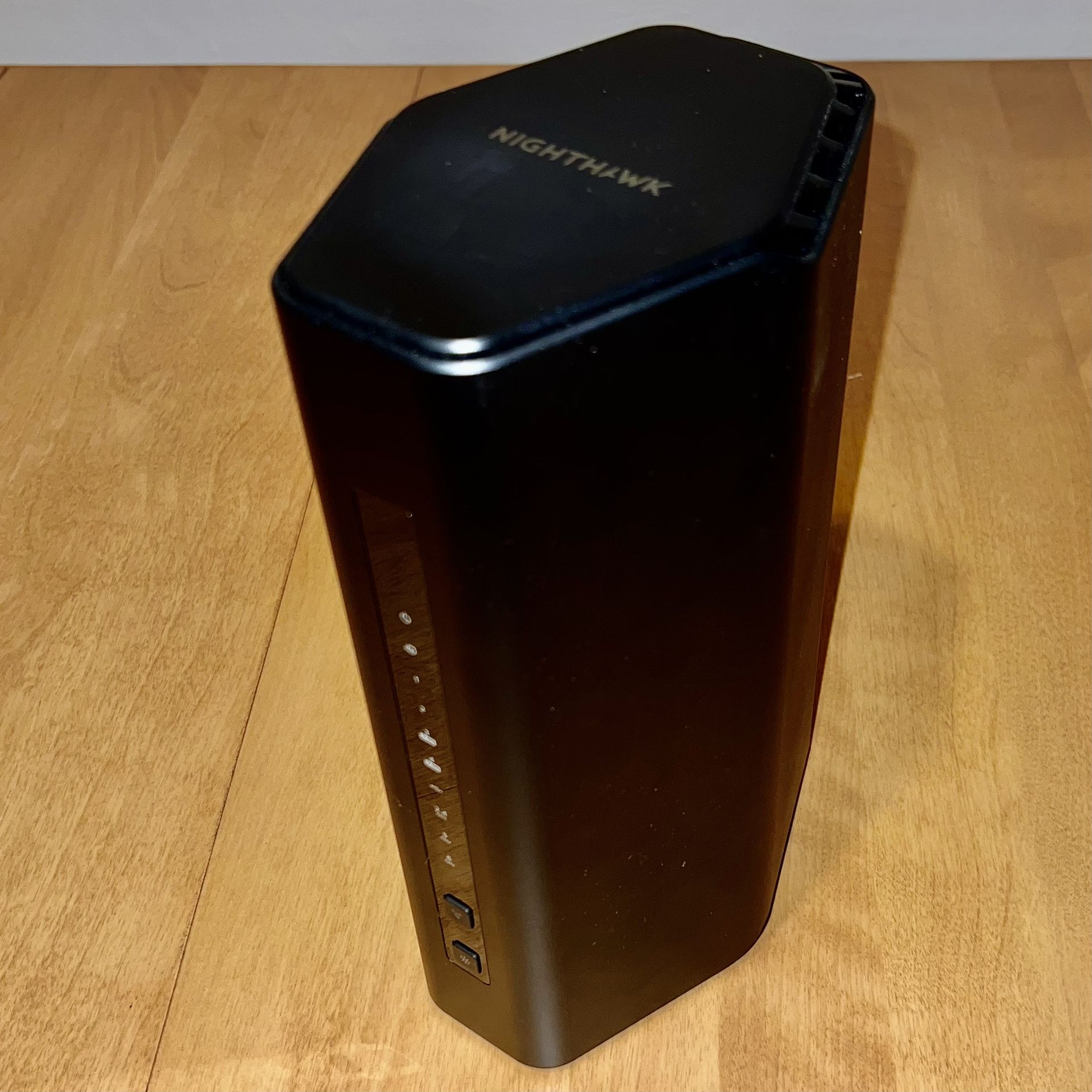 Like New Netgear NIGHTHAWK WIFI7 $170