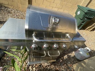 Nexgrill Stainless Steel 4-Burner Gas Grill