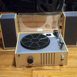 Record Player/ Radio Set $25
