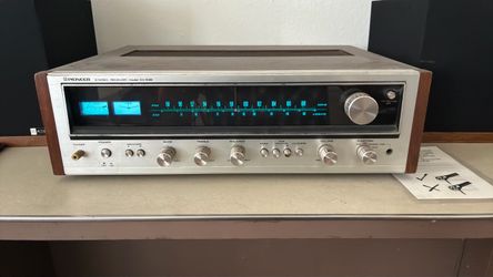Pioneer Stereo receiver model SX-535 with 3D Acoustics speakers
