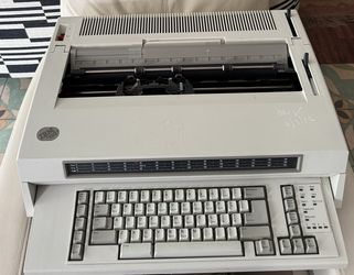 IBM Wheelwriter 15 Series II Typewriter 