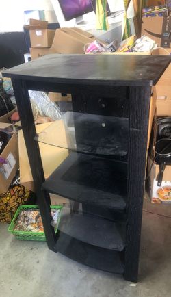 Media shelf unit good condition