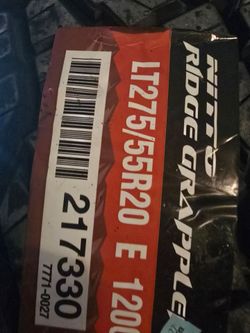 4 Nitto Ridge Glapper LT275/55R20.