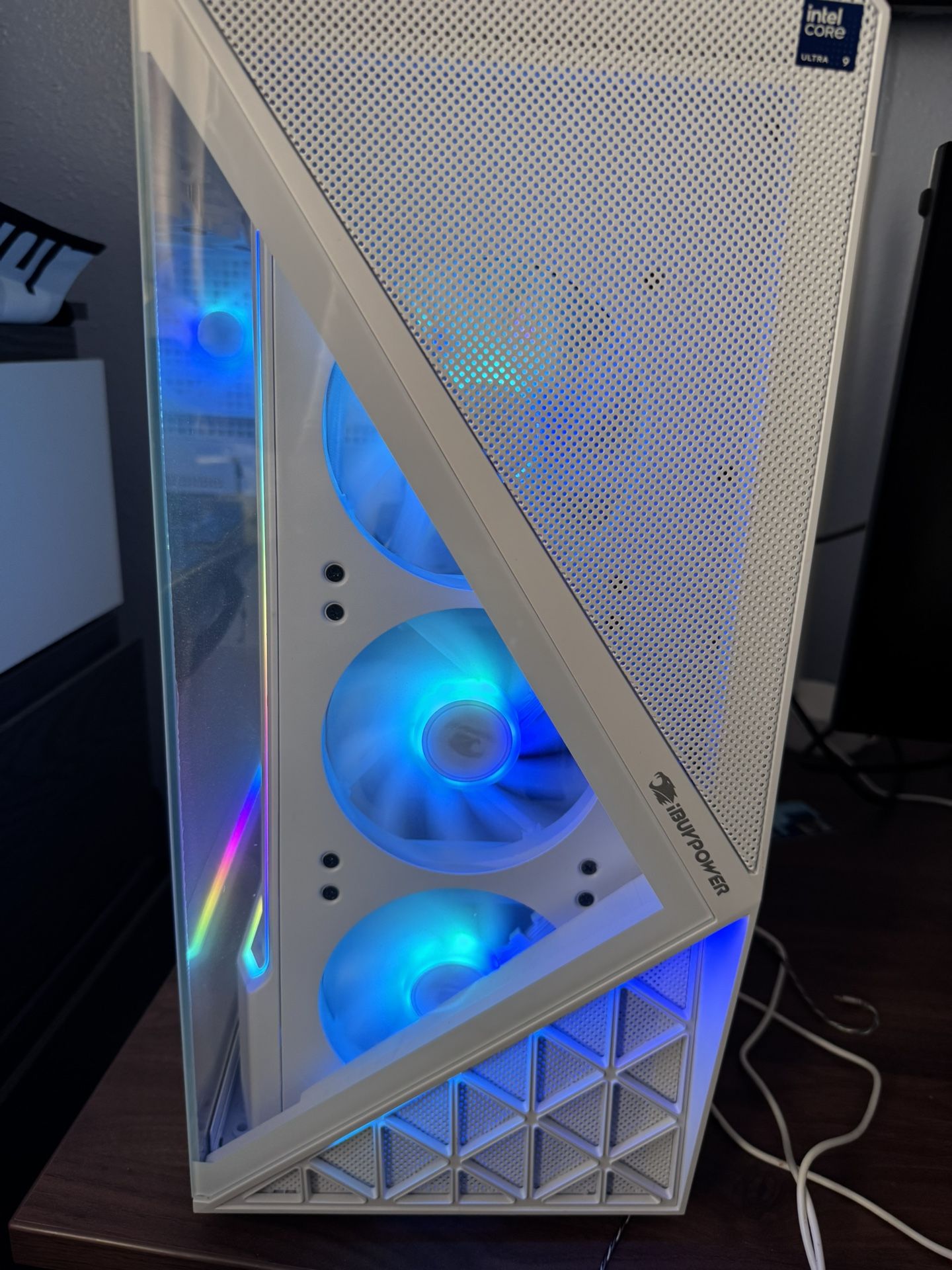 Gaming PC W/ Monitor