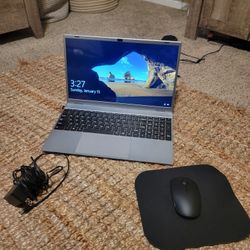 Windows 10 17" Screen Laptop With 10 Key & Accessories 