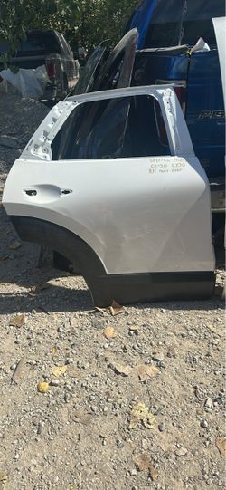 2020 2021 2022 MAZDA CX-30 CX30 RIGHT REAR DOOR OEM USED