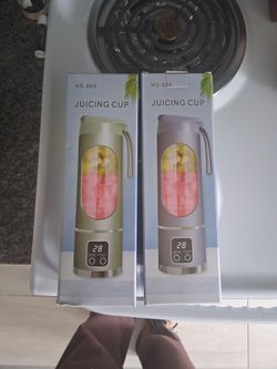 PORTABLE JUICING CUP