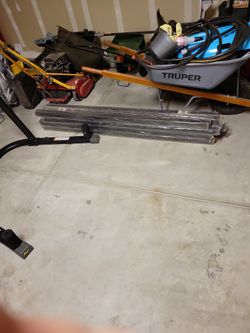 15 Metal Fencing Poles