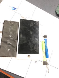 IPhone 6 Plus scrn & battery