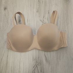 Victoria Secret Body Lightly Lined Smooth UnderWire Strapless 32D Bra