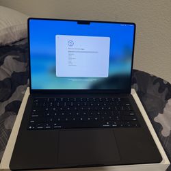 MacBook M5 Base